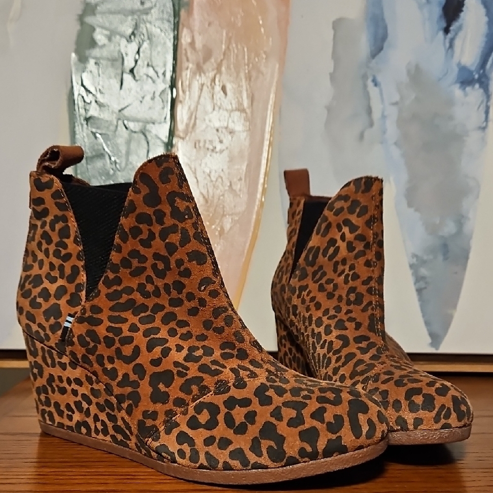 Toms Brown Leopard Ankle Booties